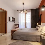 Apartment With Jacuzzi Suite And 100-M2 Terrace